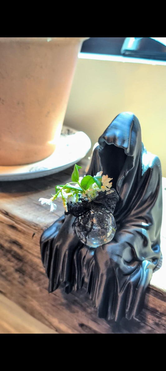 Phantom trinket holder